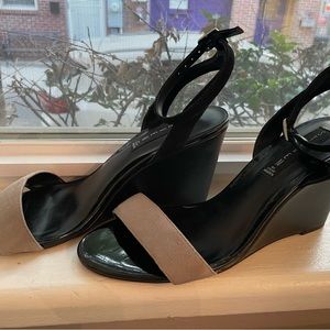 STEVEN by Steve Madden Sylvan suede ankle strap wedge sandal, EUC